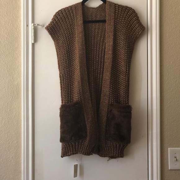 Brown crocheted vest - Picture 2 of 5
